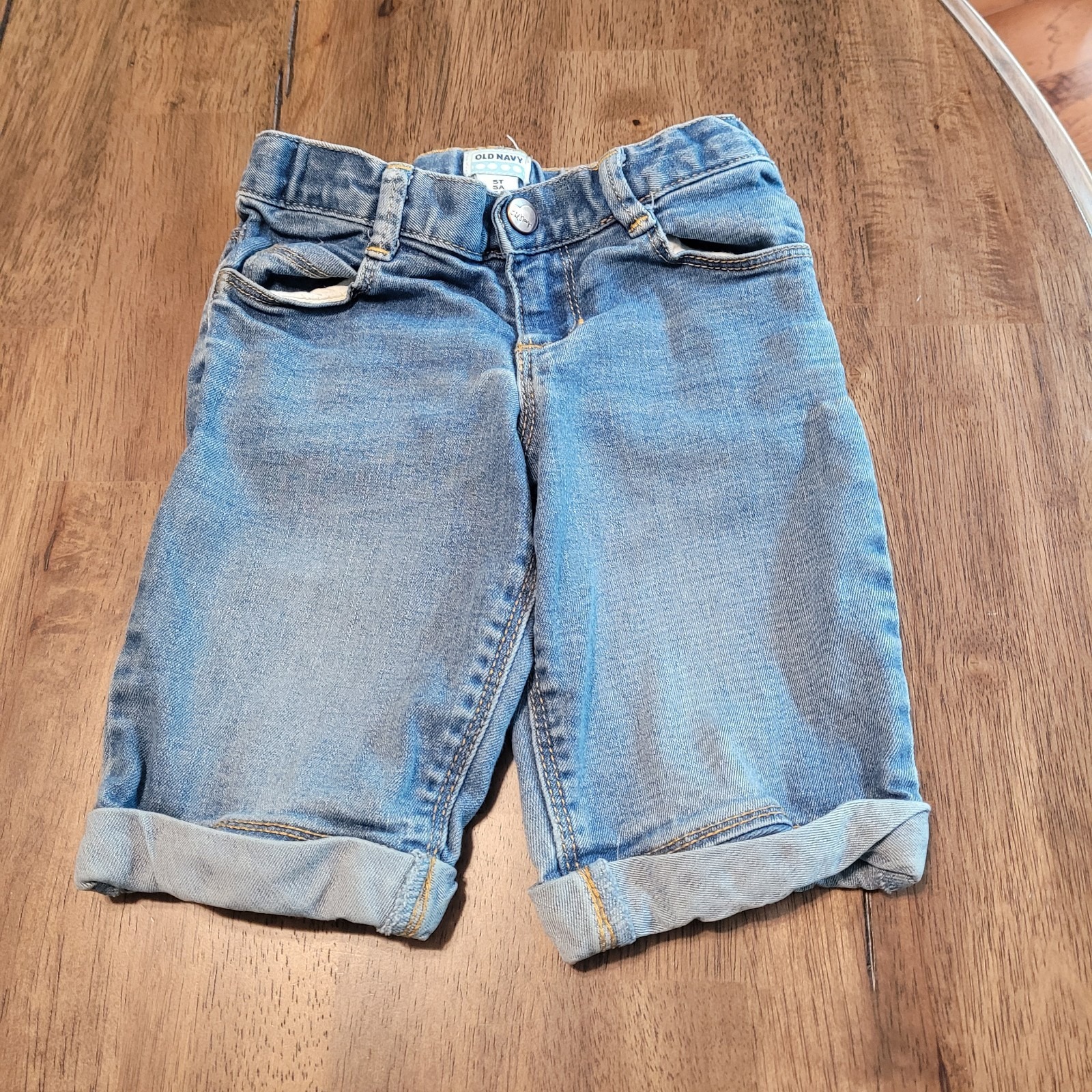 Old Navy Boys Adjustable Jeans Shorts Size 5t Light Wash